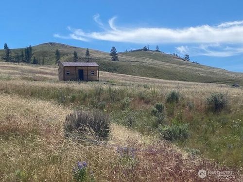 50 Old Tressle Rd, Oroville, WA, 98844-8600 | Card Image