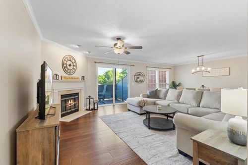 120 Hearthstone Manor Cir, Brentwood, TN, 37027-4344 | Card Image