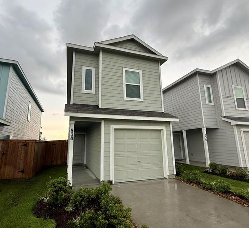 938 Pertuso Ln, Huffman, TX, 77336-1815 | Card Image