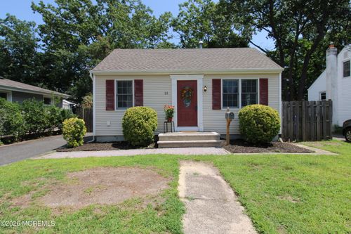 21 Coolidge Dr, Brick, NJ, 08724-3203 | Card Image