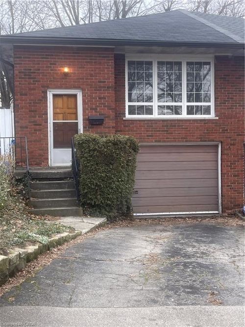 24 Yeoville Court, Hamilton, ON, L9C5W3 | Card Image