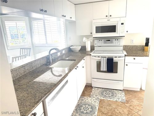 4907 Europa Dr, NAPLES, FL, 34105-5645 | Card Image