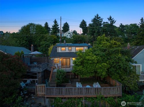 5807 3rd Ave Nw, Seattle, WA, 98107-2102 | Card Image