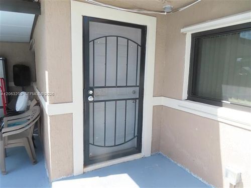 2-3760 Nw 197th St, Miami Gardens, FL, 33055-1942 | Card Image