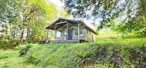 331 E 4th St, Union, WA, 98592-9616 | Card Image