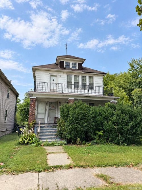 593 Kitchener St, Detroit, MI, 48215-3252 | Card Image