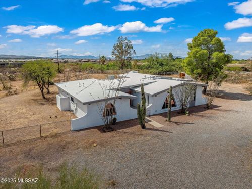 7611 S Avenida De Belleza, Tucson, AZ, 85747-9707 | Card Image