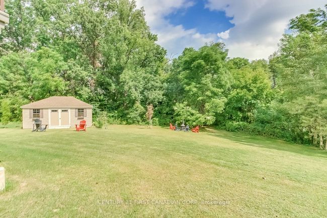 2129 Lockwood Cres, House other with 2 bedrooms, 2 bathrooms and 2 parking in Mount Brydges ON | Image 34