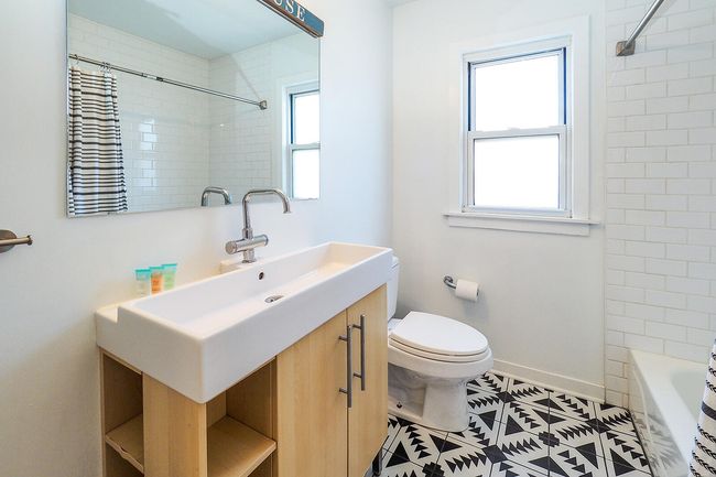 7306 Harbert Rd, House other with 4 bedrooms, 2 bathrooms and null parking in Three Oaks MI | Image 25