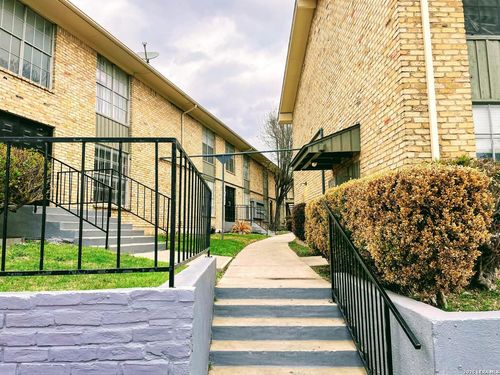 126b-6611 Southpoint St, San Antonio, TX, 78229-4740 | Card Image