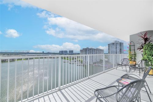 1516w-2801 Ne 183rd St, Aventura, FL, 33160-2132 | Card Image