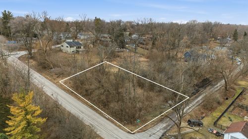 2101 Riverview Ave, Fox River Grove, IL, 60021-1638 | Card Image