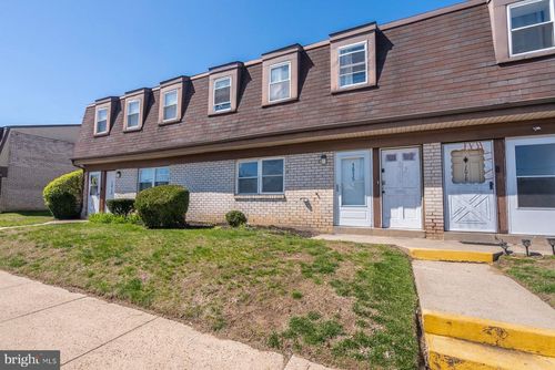 1015 Jardin Ct, BURLINGTON, NJ, 08016-2227 | Card Image