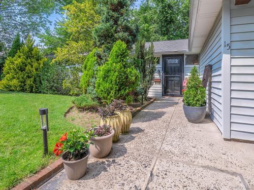 15 Park Ave, Spring Valley, NY, 10977-5444 | Card Image