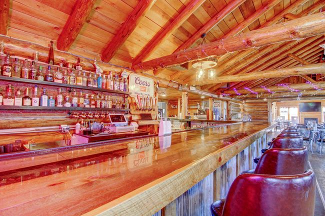 Beautiful bar with seating for 15 | Image 8
