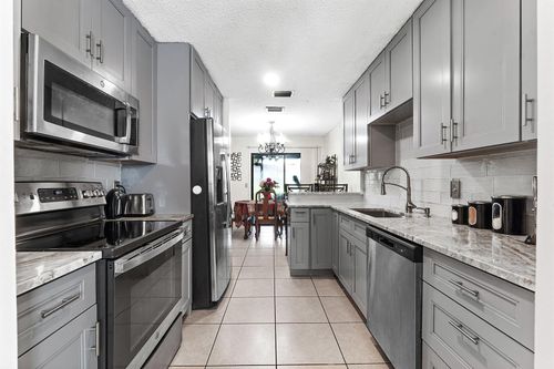 1595 Woodbridge Lakes Circle, West Palm Beach, FL, 33406 | Card Image
