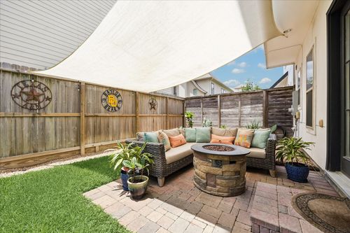 2703 Arabelle Grv, Houston, TX, 77007-1341 | Card Image