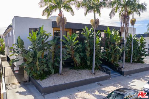 4938 Rosewood Ave, Los Angeles, CA, 90004-2522 | Card Image