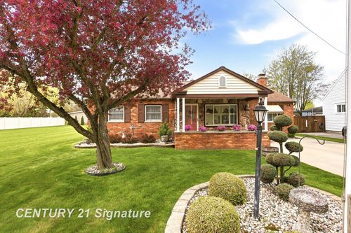 2961 Johns Drive, Saginaw Charter Township, MI, 48603 | Card Image