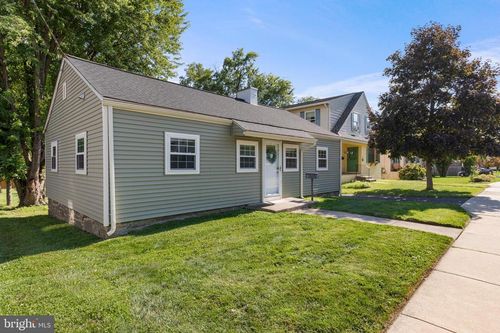 16 Haws Ln, FLOURTOWN, PA, 19031-2035 | Card Image