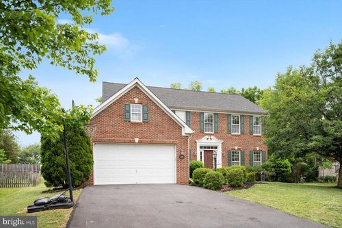 415 Richwood Hall Rd, KEARNEYSVILLE, WV, 25430-2809 | Card Image