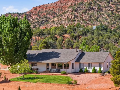 898 W Grand Canyon Dr, Kanab, UT, 84741-6020 | Card Image