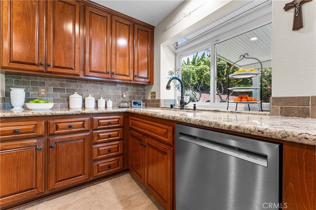 Kitchen | Image 15