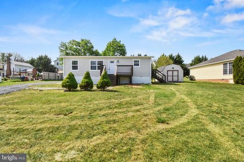 136 S Water St, Woodstock, VA, 22664-1754 | Card Image