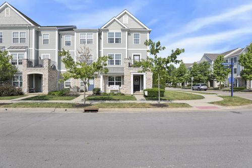 5453 Spring River Ave, Dublin, OH, 43016-6358 | Card Image