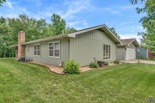2904 Belle Haven Dr, Lawrence, KS, 66046-4657 | Card Image