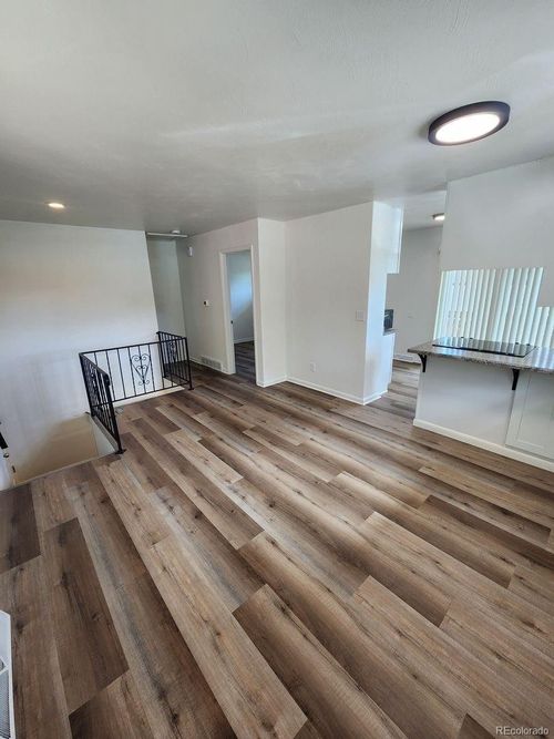 860 Utica Street, Denver, CO, 80204 | Card Image