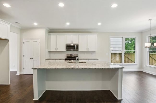 5817 Creek Indian Dr, House other with 5 bedrooms, 3 bathrooms and null parking in Buford GA | Image 7