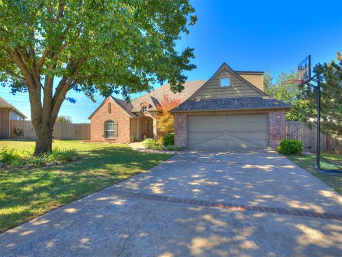11522 S Locust Ave, Jenks, OK, 74037-2209 | Card Image