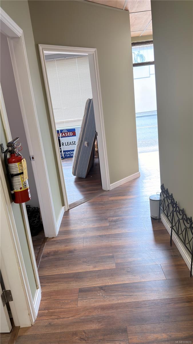 Commercial Lease in Parksville 4
