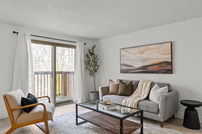 9 Evergreen Crt, Condo with 3 bedrooms, 3 bathrooms and 1 parking in Barrie ON | Image 7