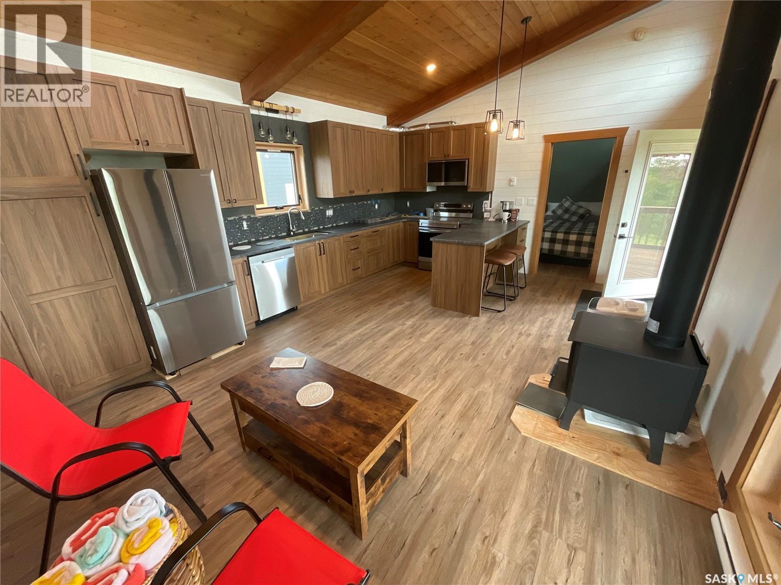 Residential in Hoodoo Rm No. 401 4