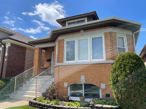 7659 W Sunset Dr, Elmwood Park, IL, 60707-1318 | Card Image