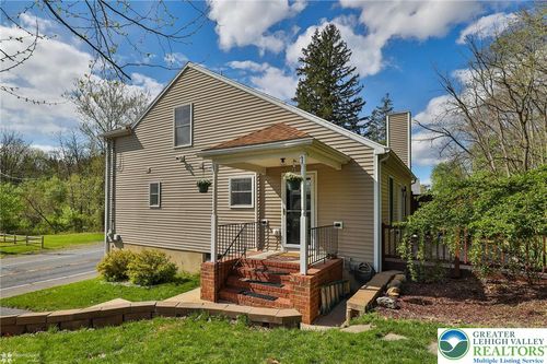 1949 Bushkill Dr, Forks Twp, PA, 18040-8140 | Card Image