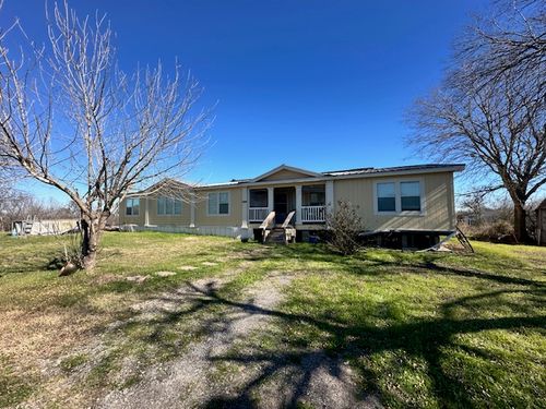 d-800 Longhollow Rd, Dale, TX, 78616-3082 | Card Image