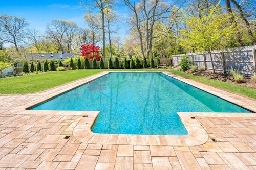 27 Summit Blvd, Westhampton, NY, 11977-1127 | Card Image