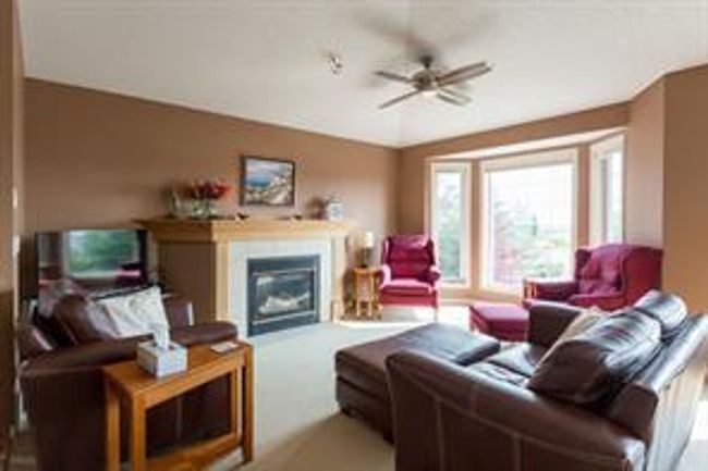 59 - 100 Signature Way Sw, Home with 3 bedrooms, 3 bathrooms and 3 parking in Calgary AB | Image 8