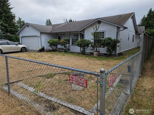 2916 Russell Road, Centralia, WA, 98531 | Card Image