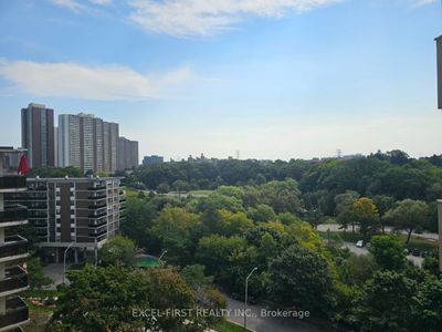 1112 - 4 Park Vista, Condo with 1 bedrooms, 1 bathrooms and 1 parking in East York ON | Image 2