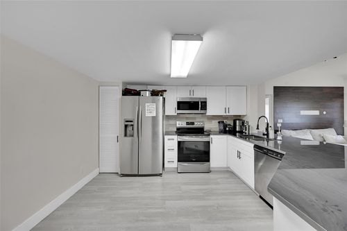 apt-837-9833 Westview Dr, Coral Springs, FL, 33076-2537 | Card Image