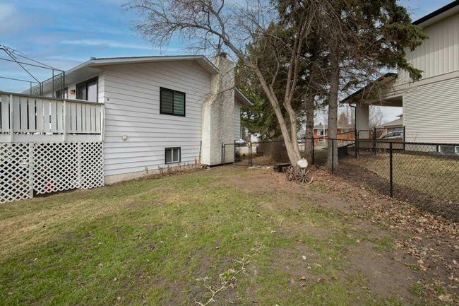 2 Mountain Pl, House other with 6 bedrooms, 3 bathrooms and 1 parking in Sylvan Lake AB | Image 38