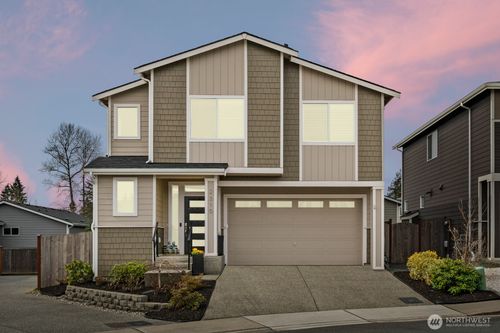 2310 115th Dr Se, Lake Stevens, WA, 98258-9375 | Card Image