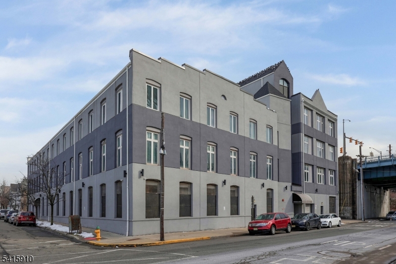 Residential in Harrison Town 4