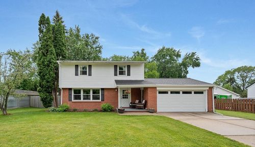 345 Coolidge Street, ALLOUEZ, WI, 54301 | Card Image