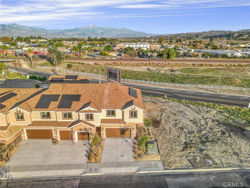 904 Hert St, Colton, CA, 92324 | Card Image