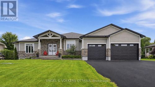 1914 Cedarlakes Way, Ottawa, ON, K4P0E4 | Card Image